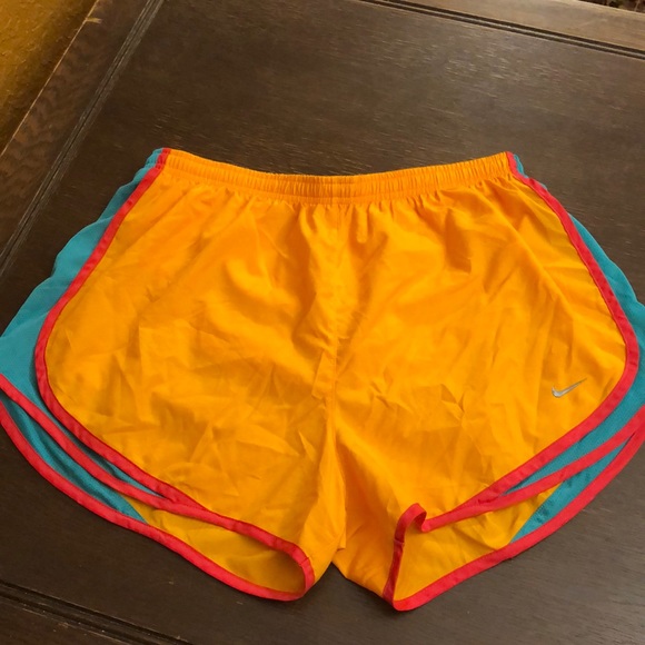 Nike Pants - NIKE DRIFIT SHORTS SIZE LARGE